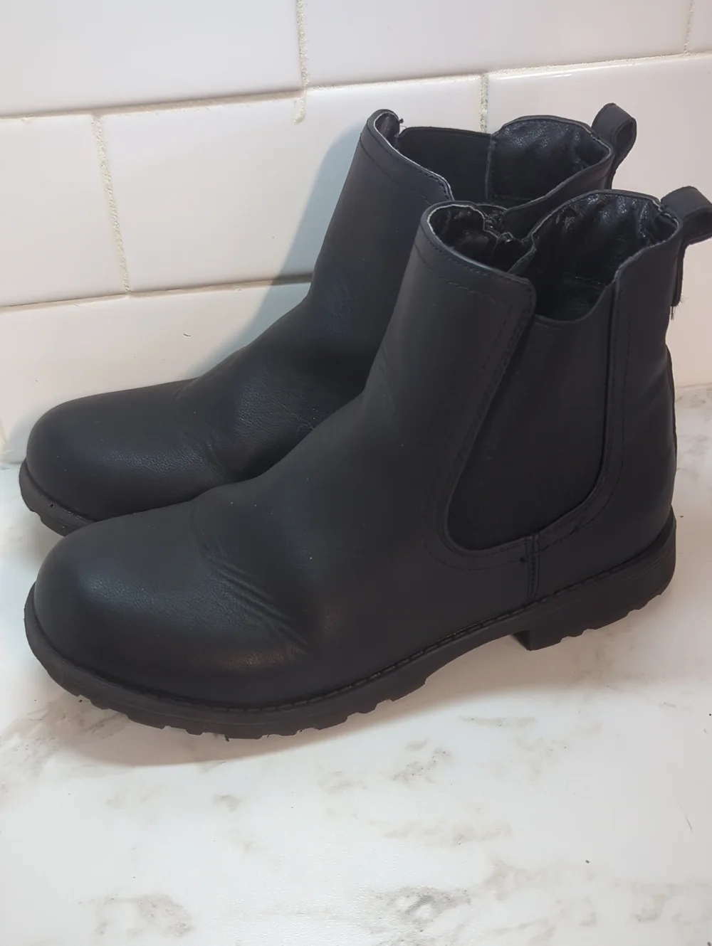 KIDS BOOTS